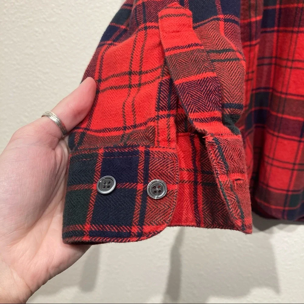 Eddie Bauer Red & Black Plaid Button up shirt_4